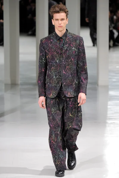 Look 2